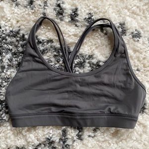 P’tula Women’s grey sports bra